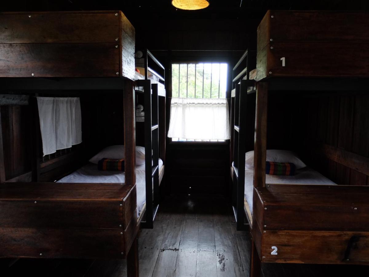 Iamwarin Mini Hostel Warin Chamrap Екстериор снимка