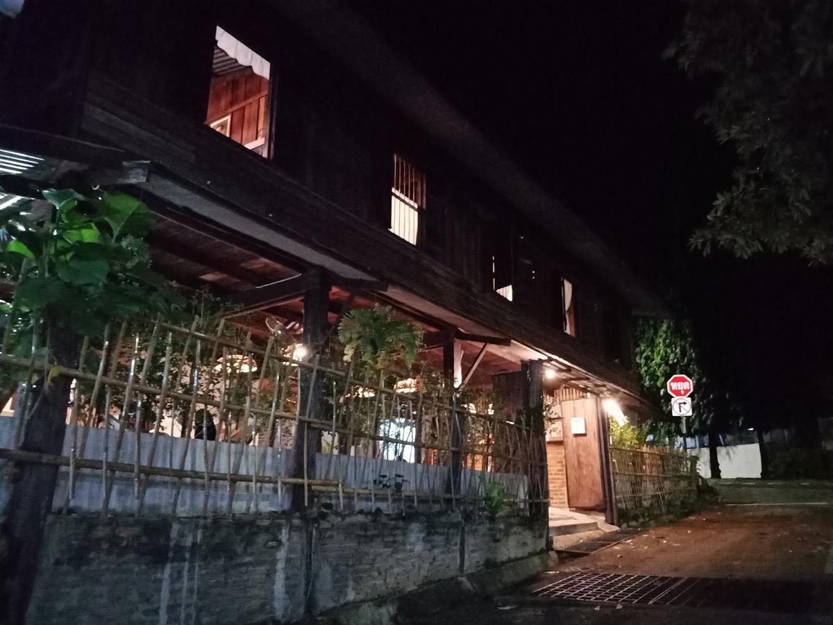 Iamwarin Mini Hostel Warin Chamrap Екстериор снимка